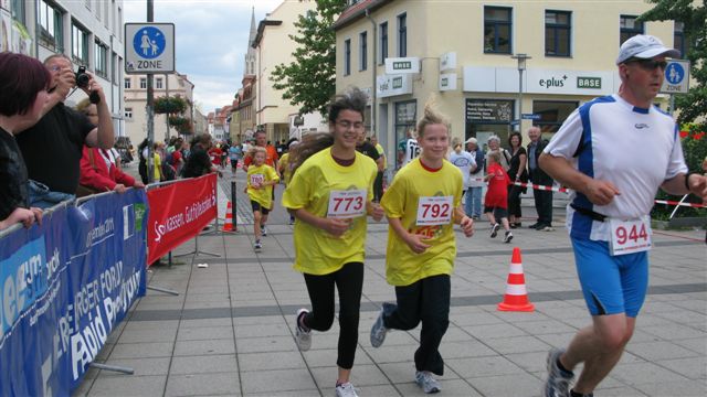../Images/BenefizlaufMerseburg2011 (15).jpg